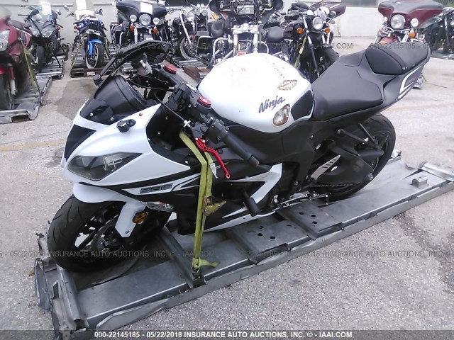 JKBZXJE14DA002270 - 2013 KAWASAKI ZX636 E WHITE photo 2