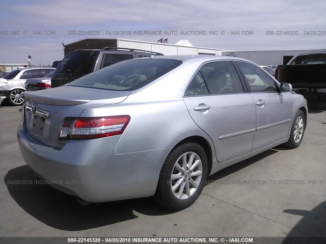 4T4BF3EK2AR035699 - 2010 TOYOTA CAMRY SE/LE/XLE SILVER photo 4