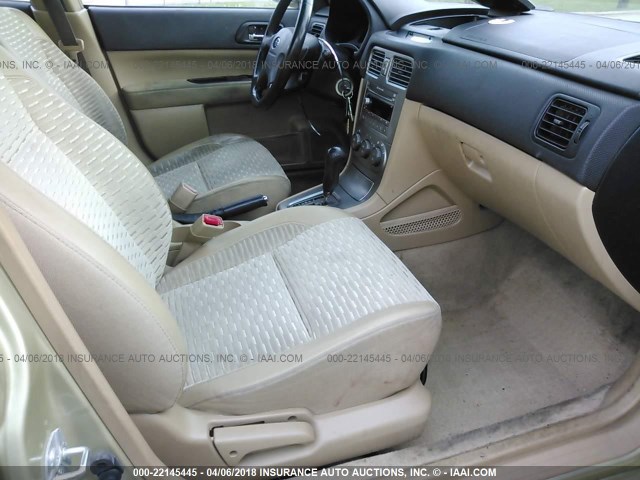 JF1SG65634H746542 - 2004 SUBARU FORESTER 2.5XS ოქროსფერი ფოტო 5