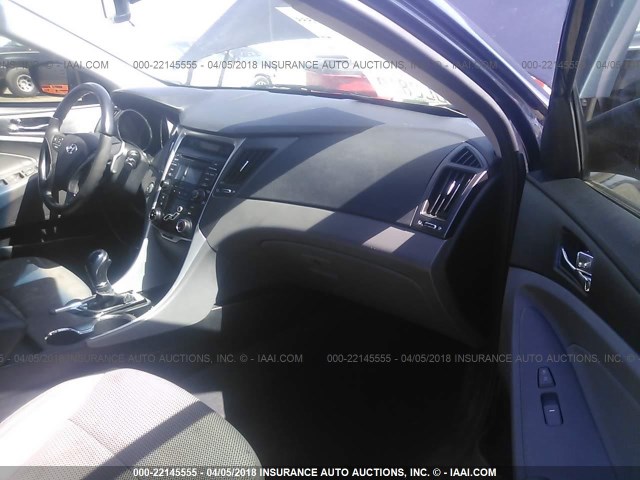 5NPEC4AC9CH425348 - 2012 HYUNDAI SONATA SE/LIMITED Dark Blue photo 5