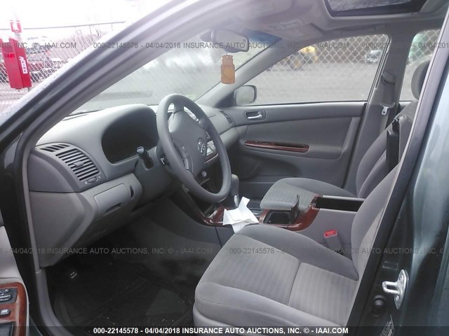 4T1BE30K55U090674 - 2005 TOYOTA CAMRY LE/XLE/SE 绿色 照片 5