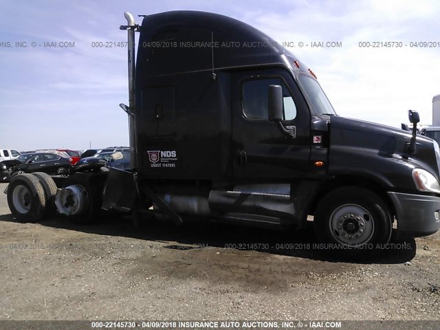 3AKJGLDR8DSFE7639 - 2013 FREIGHTLINER CASCADIA 125  BLACK photo 1
