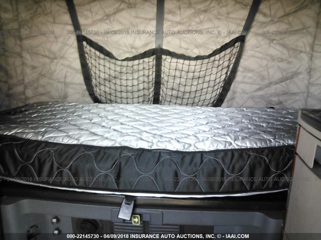 3AKJGLDR8DSFE7639 - 2013 FREIGHTLINER CASCADIA 125  BLACK photo 7