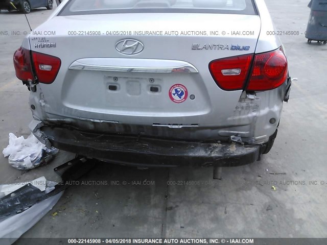 KMHDU4ADXAU022768 - 2010 HYUNDAI ELANTRA BLUE/GLS/SE ვერცხლისფერი ფოტო 6