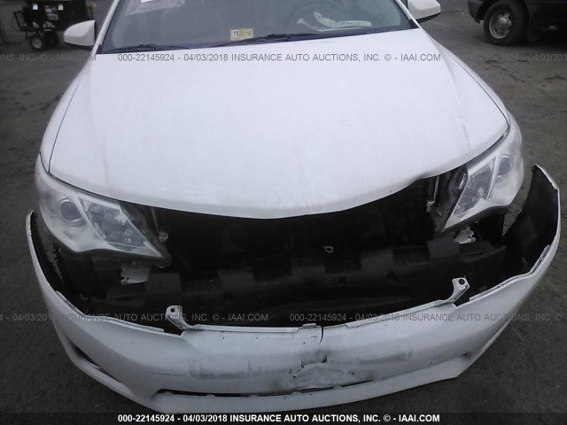 4T1BK1FK7DU023755 - 2013 TOYOTA CAMRY SE/XLE WHITE photo 6