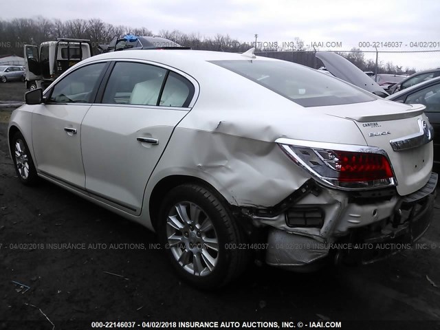 1G4GD5ER2CF164273 - 2012 BUICK LACROSSE PREMIUM WHITE photo 3