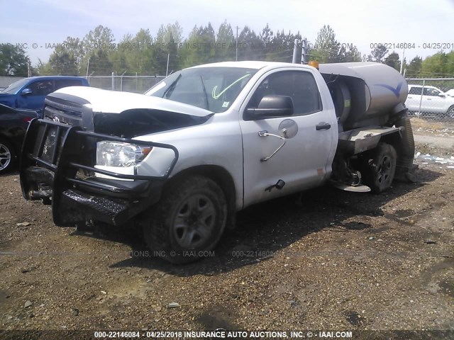 5TFLU5F11DX029390 - 2013 TOYOTA TUNDRA WHITE photo 2