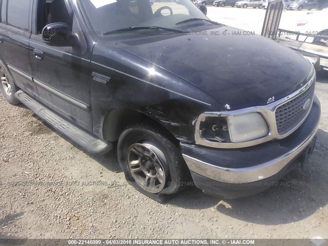 1FMRU15W72LA17129 - 2002 FORD EXPEDITION XLT BLACK photo 6