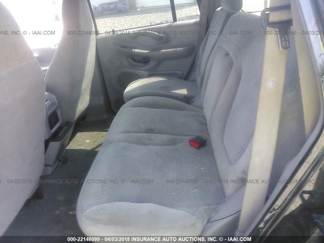 1FMRU15W72LA17129 - 2002 FORD EXPEDITION XLT 黑色 照片 8