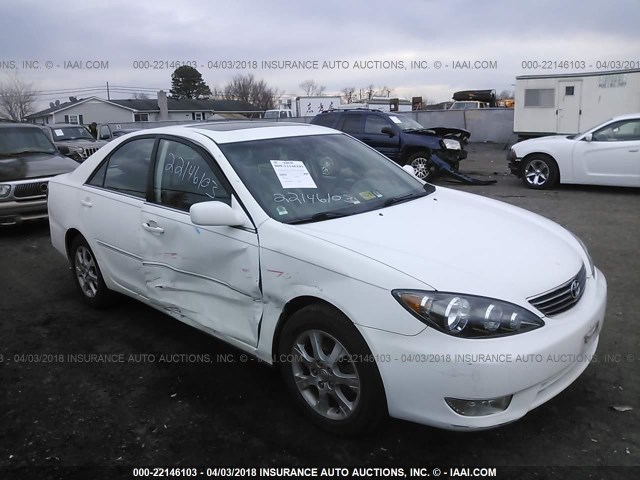 4T1BF30K36U632983 - 2006 TOYOTA CAMRY LE/XLE/SE WHITE photo 1