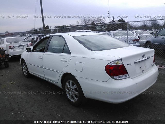 4T1BF30K36U632983 - 2006 TOYOTA CAMRY LE/XLE/SE WHITE photo 3