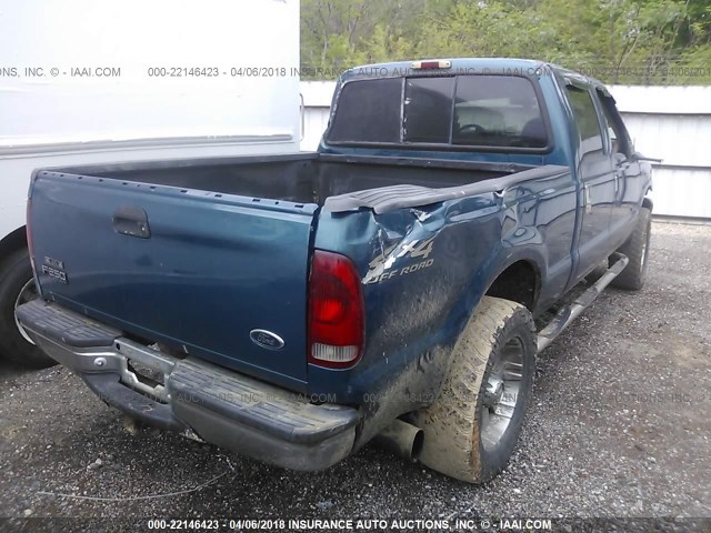 1FTNW21F6YEB58683 - 2000 FORD F250 SUPER DUTY BLUE photo 4