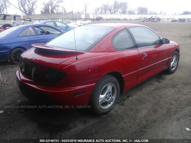 3G2JB12F55S135565 - 2005 PONTIAC SUNFIRE RED photo 4