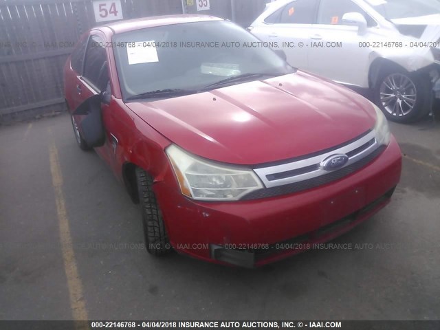 1FAHP33N78W174167 - 2008 FORD FOCUS SE/SEL/SES RED photo 1