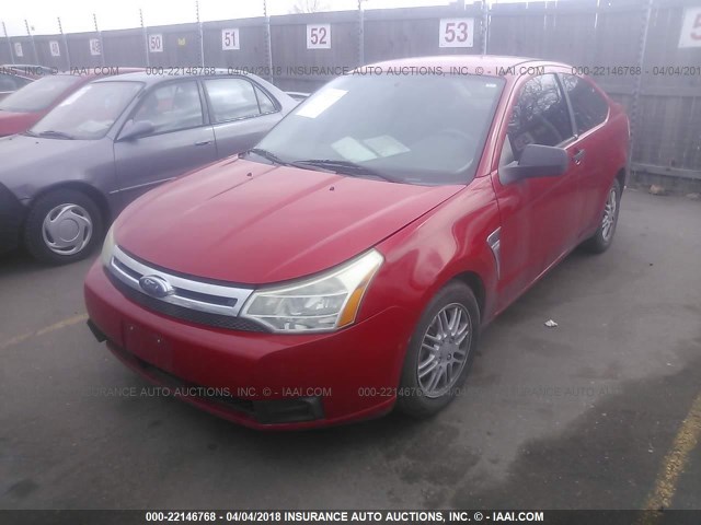 1FAHP33N78W174167 - 2008 FORD FOCUS SE/SEL/SES RED photo 2
