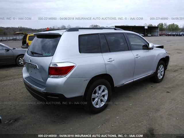 5TDZK3EH2DS093379 - 2013 TOYOTA HIGHLANDER PLUS/SE SILVER photo 4