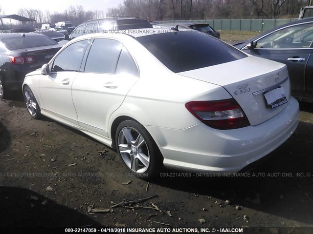 WDDGF8BB9AR087359 - 2010 MERCEDES-BENZ C 300 4MATIC WHITE photo 3