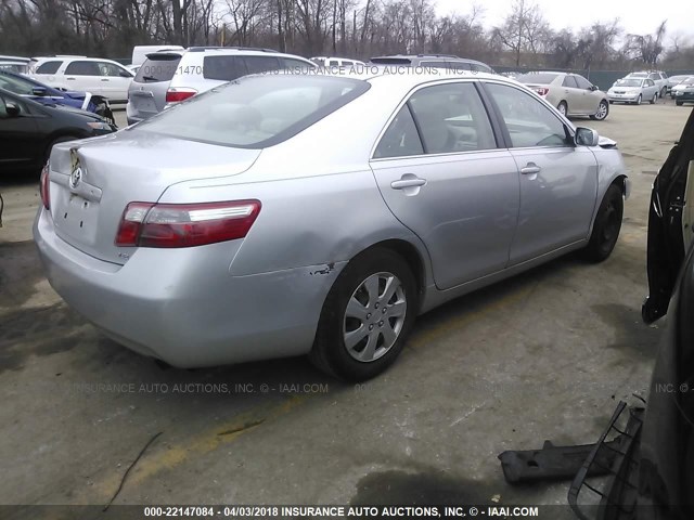4T1BE46K08U221186 - 2008 TOYOTA CAMRY CE/LE/XLE/SE SILVER photo 4