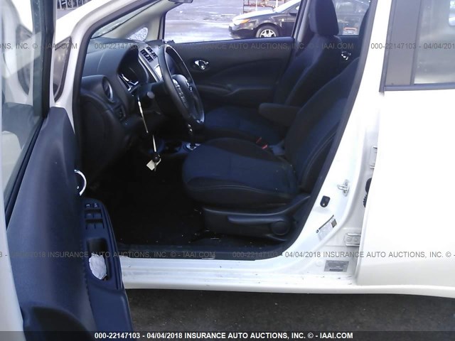 3N1CE2CP6EL426467 - 2014 NISSAN VERSA NOTE S/S PLUS/SV/SL WHITE photo 5