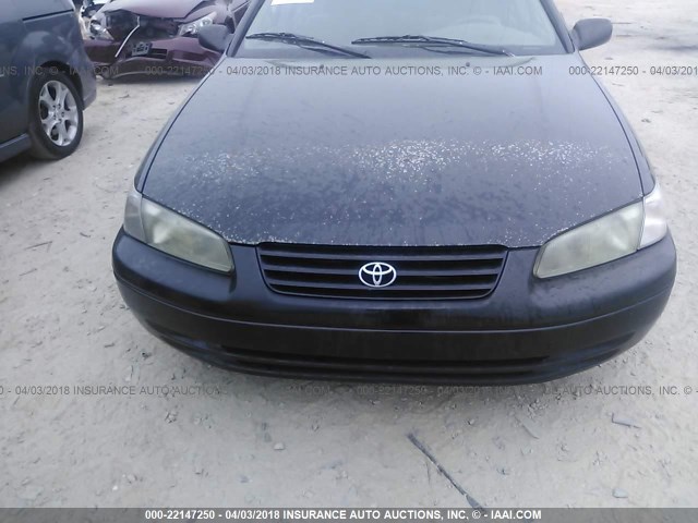 4T1BF28K3XU084287 - 1999 TOYOTA CAMRY LE/XLE BLACK photo 6