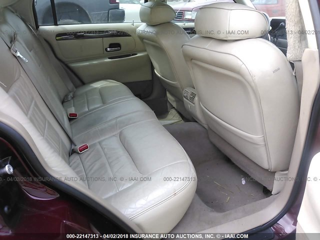 1LNHM81W2YY939071 - 2000 LINCOLN TOWN CAR EXECUTIVE RED photo 8