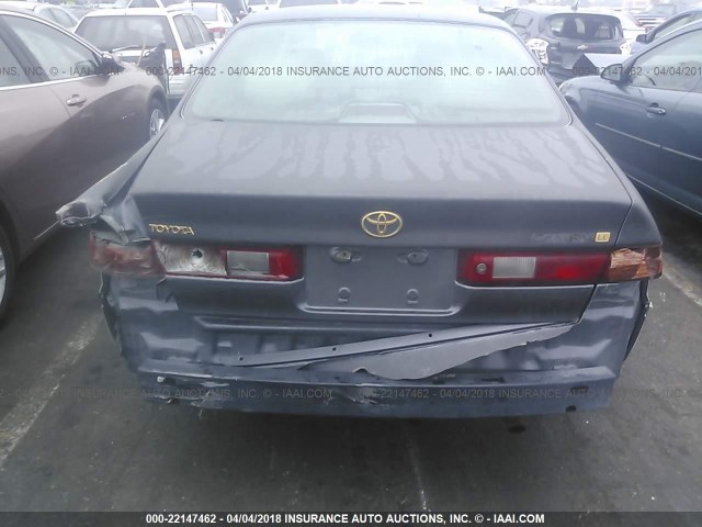JT2BG22K4V0073189 - 1997 TOYOTA CAMRY LE/XLE GRAY photo 6