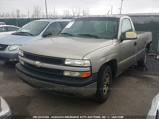 1GCEC14W32Z206526 - 2002 CHEVROLET SILVERADO C1500 TAN photo 2