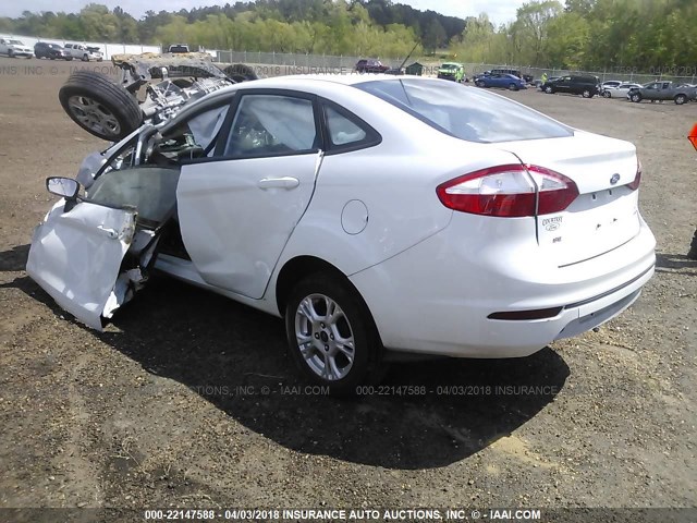 3FADP4BJ0GM184556 - 2016 FORD FIESTA SE WHITE photo 3