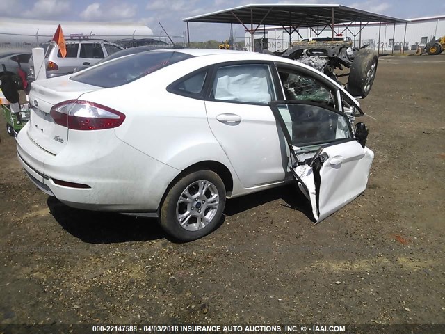 3FADP4BJ0GM184556 - 2016 FORD FIESTA SE WHITE photo 4