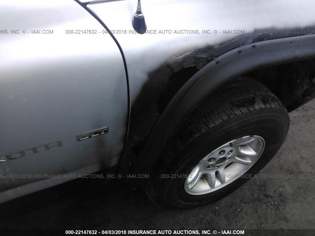 1B7GG2AN11S224156 - 2001 DODGE DAKOTA QUAD SILVER photo 6