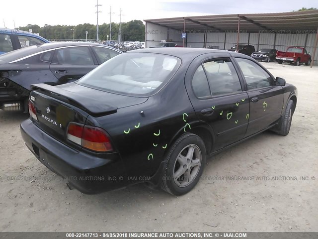 JN1CA21D9WM913710 - 1998 NISSAN MAXIMA GLE/GXE/SE BLACK photo 4