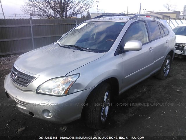 JTJHW31U672022892 - 2007 LEXUS RX 400H SILVER photo 2