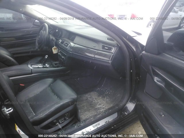 WBAKA83509CY34127 - 2009 BMW 750 I BLACK photo 5