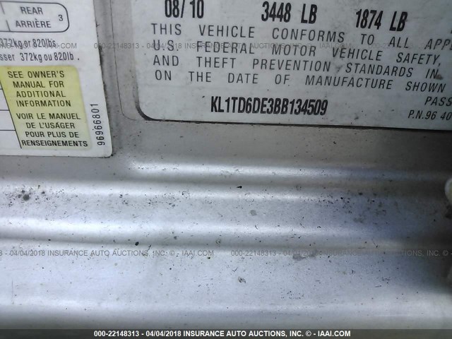 KL1TD6DE3BB134509 - 2011 CHEVROLET AVEO LS/LT 银色 照片 9