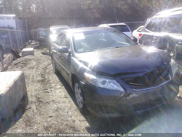 4T1BF3EK4BU705457 - 2011 TOYOTA CAMRY SE/LE/XLE GRAY photo 1