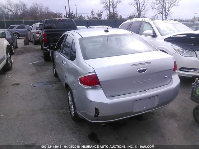 1FAHP3HN1BW164461 - 2011 FORD FOCUS SEL SILVER photo 3