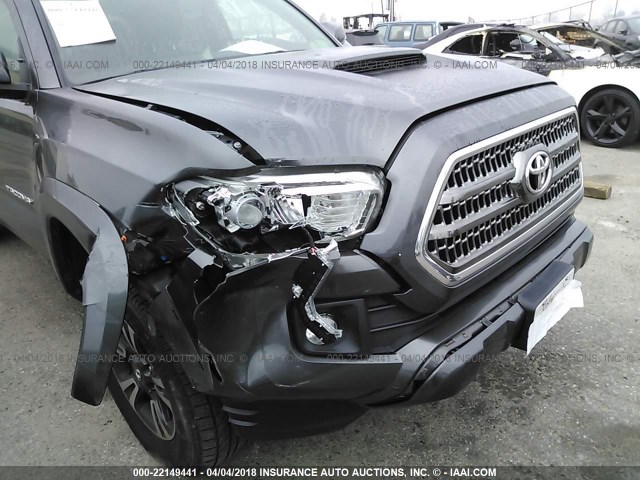 5TFCZ5ANXGX002401 - 2016 TOYOTA TACOMA DBL CAB/SR/SR5/TRD SPT/OR GRAY photo 6