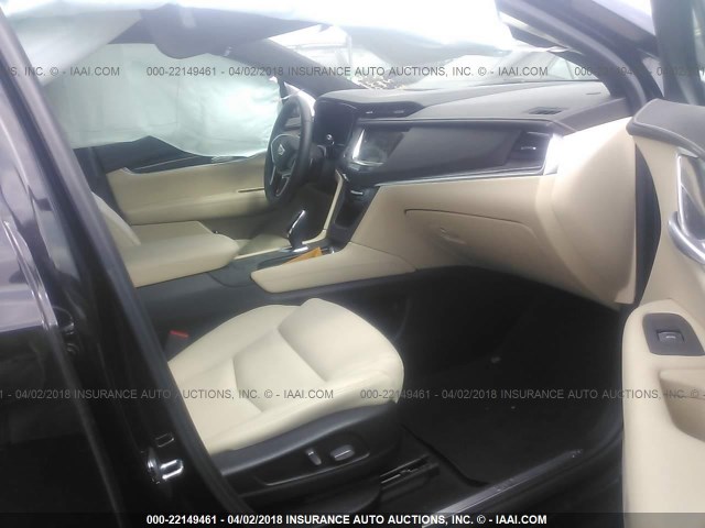 1GYKNARS5HZ289012 - 2017 CADILLAC XT5 BLACK photo 5