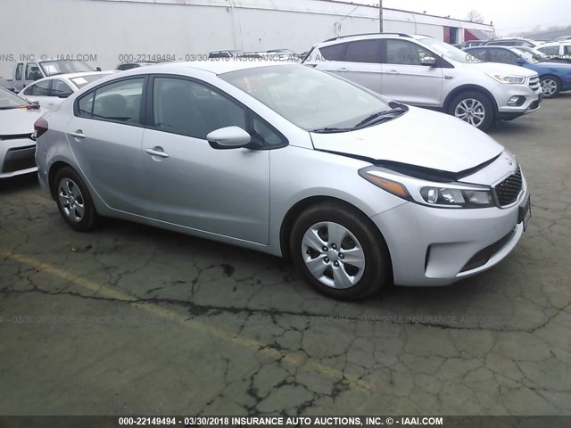 3KPFK4A79HE006695 - 2017 KIA FORTE LX SILVER photo 1