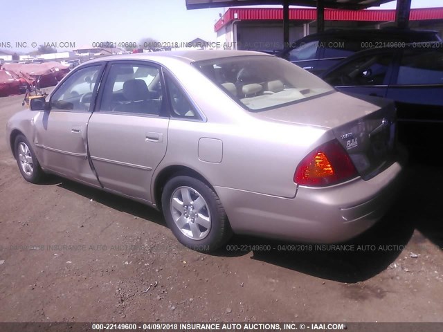 4T1BF28B3YU056877 - 2000 TOYOTA AVALON XL/XLS TAN photo 3