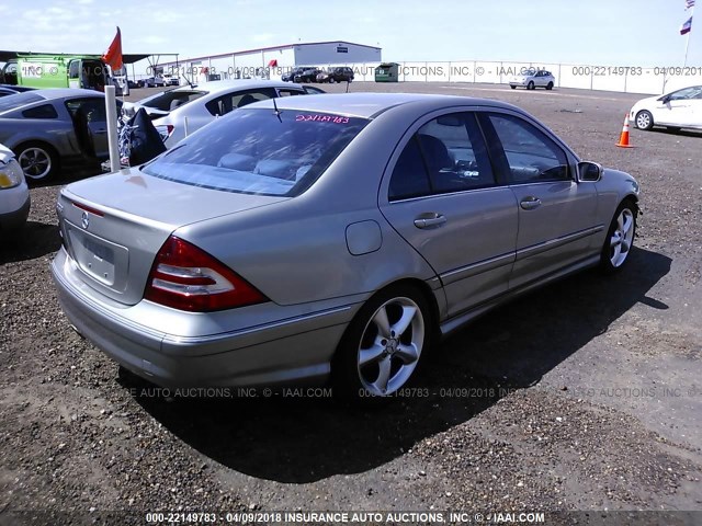 WDBRF52H96A865587 - 2006 MERCEDES-BENZ C GENERATION 2006 230 GRAY photo 4