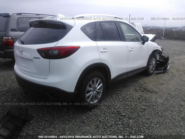 JM3KE4CY6G0910014 - 2016 MAZDA CX-5 TOURING Blanc photo 4