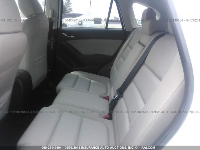 JM3KE4CY6G0910014 - 2016 MAZDA CX-5 TOURING Blanc photo 8