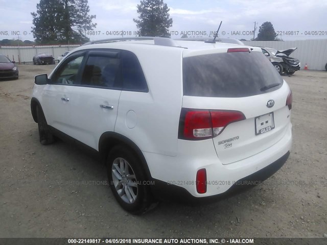 5XYKT4A61FG615413 - 2015 KIA SORENTO LX WHITE photo 3