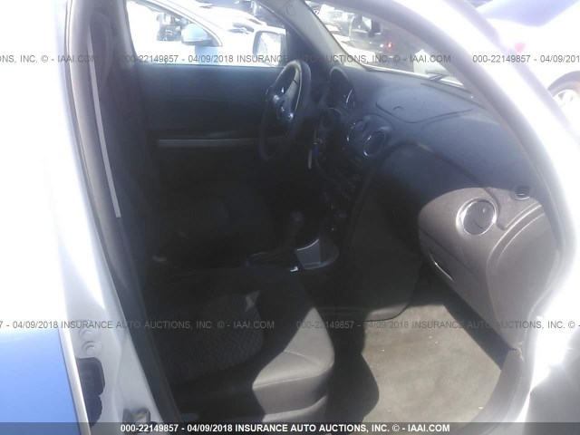 3GNBAADB2AS598083 - 2010 CHEVROLET HHR LS WHITE photo 5