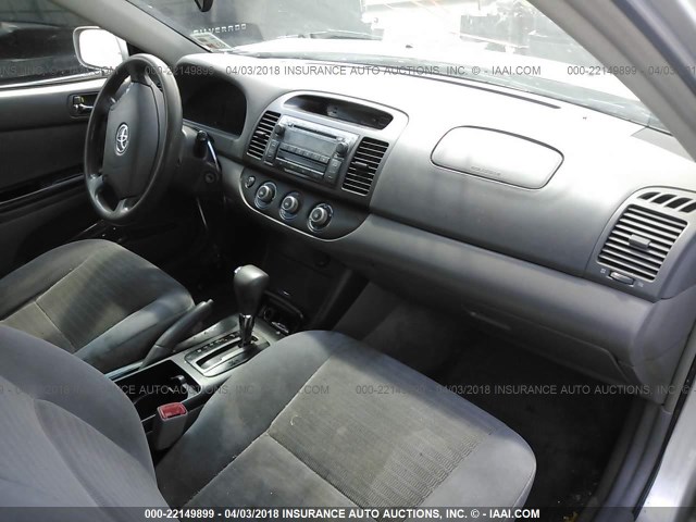 4T1BE32K76U117520 - 2006 TOYOTA CAMRY LE/XLE/SE SILVER photo 5