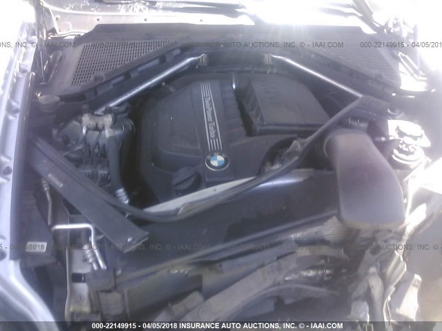 5UXZV4C56CL760328 - 2012 BMW X5 XDRIVE35I SILVER photo 10