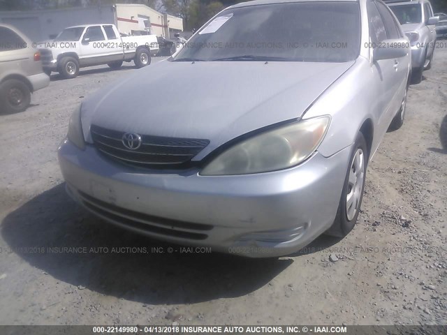 4T1BE32K24U856503 - 2004 TOYOTA CAMRY LE/XLE/SE SILVER photo 6