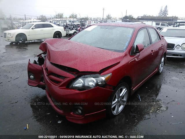 5YFBU4EE7DP125839 - 2013 TOYOTA COROLLA S/LE RED photo 2