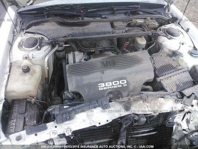 1G2HX52K9XH200420 - 1999 PONTIAC BONNEVILLE SE WHITE photo 10